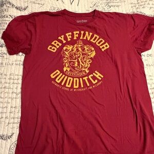 Warner Bros. Gryffindor Quidditch Maroon T-Shirt